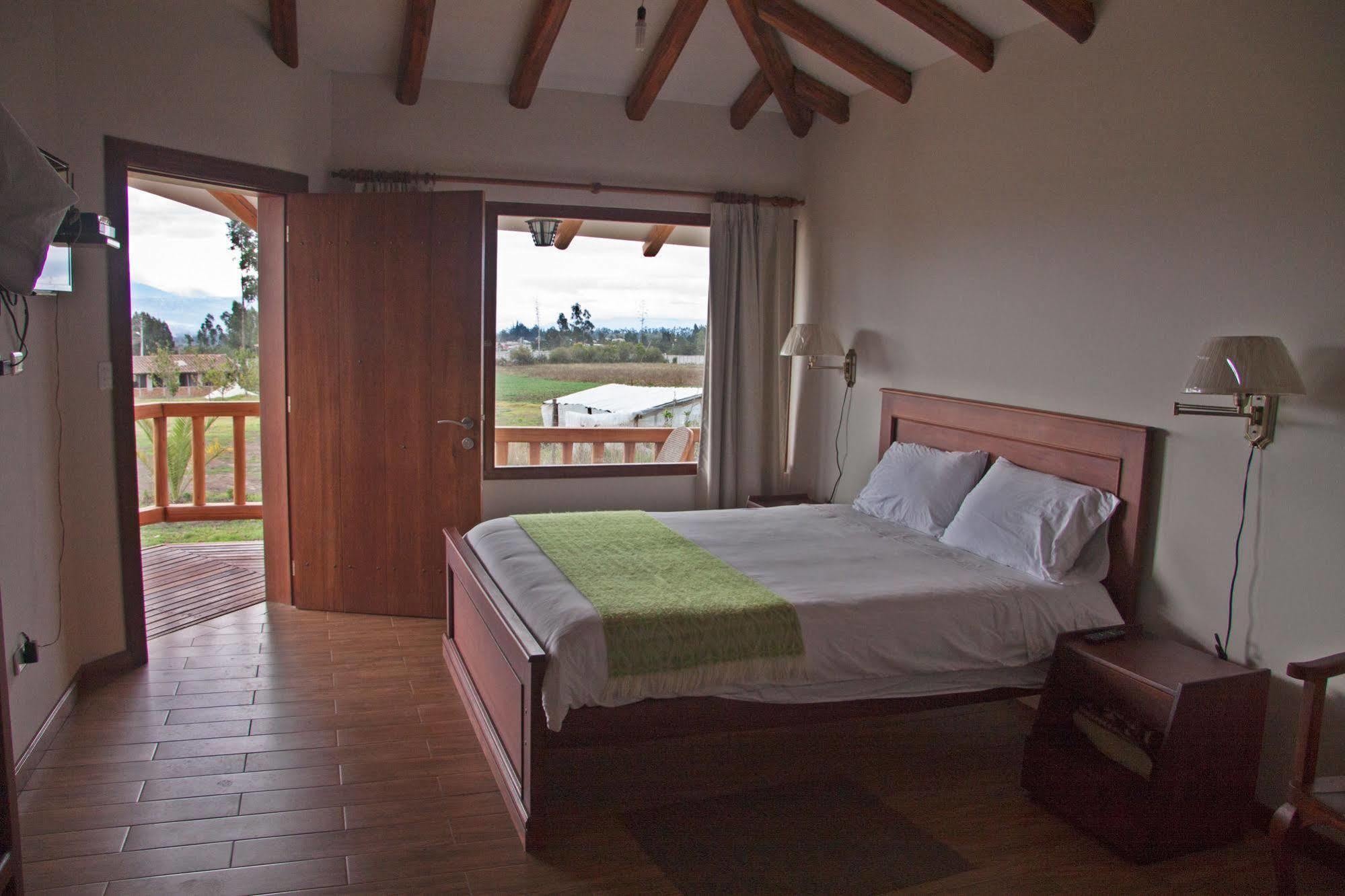 Posada Mirolindo Quito Esterno foto