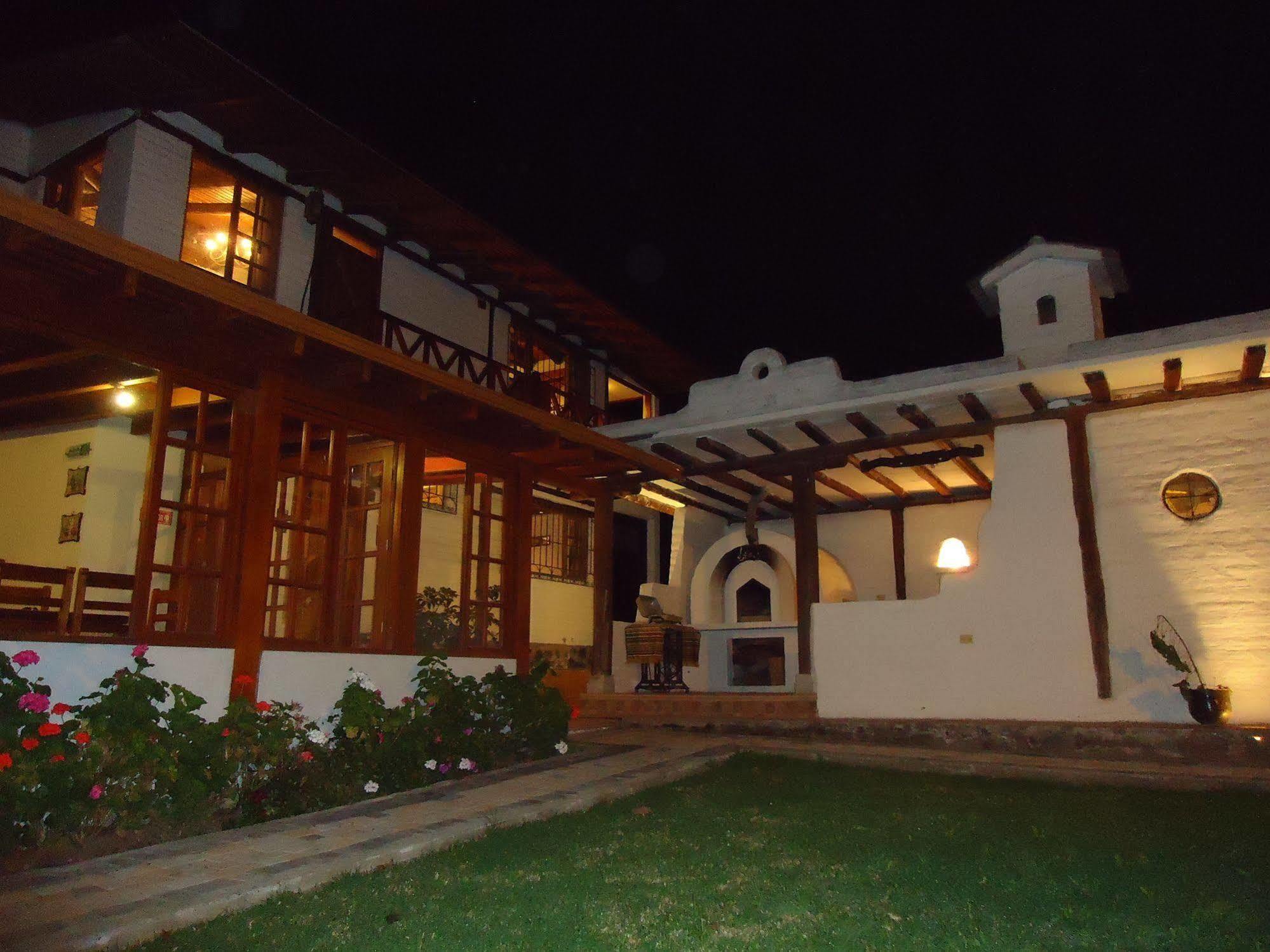 Posada Mirolindo Quito Esterno foto