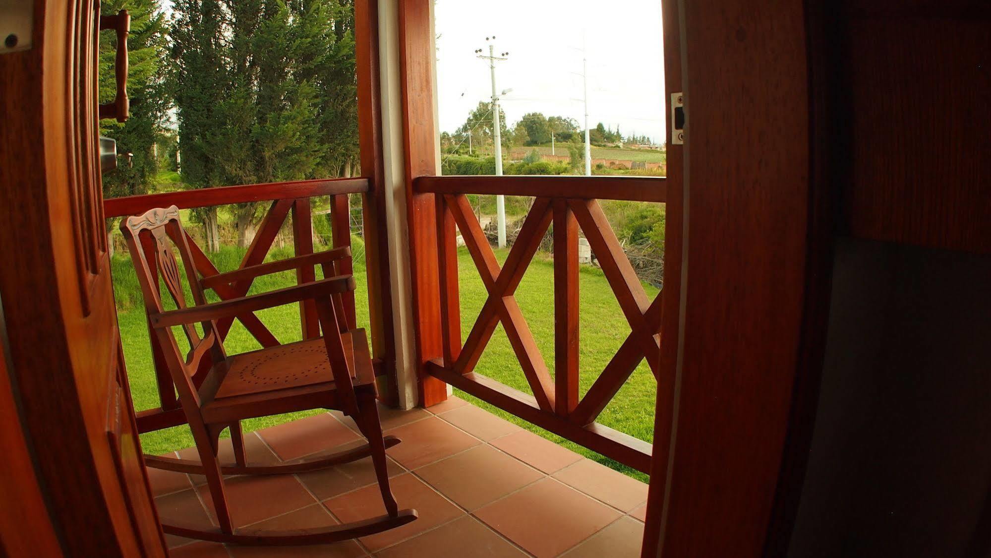 Posada Mirolindo Quito Esterno foto
